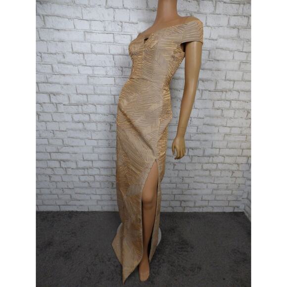 $690 Black Halo Eve Gold Metallic Harrow Off Shoulder Sheath Gown 2 NWT - Picture 7 of 16